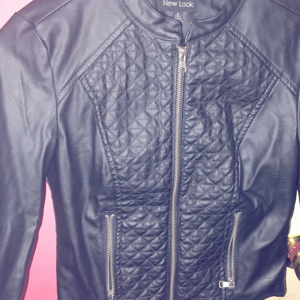 Leather jacket - Picture 2 of 5
